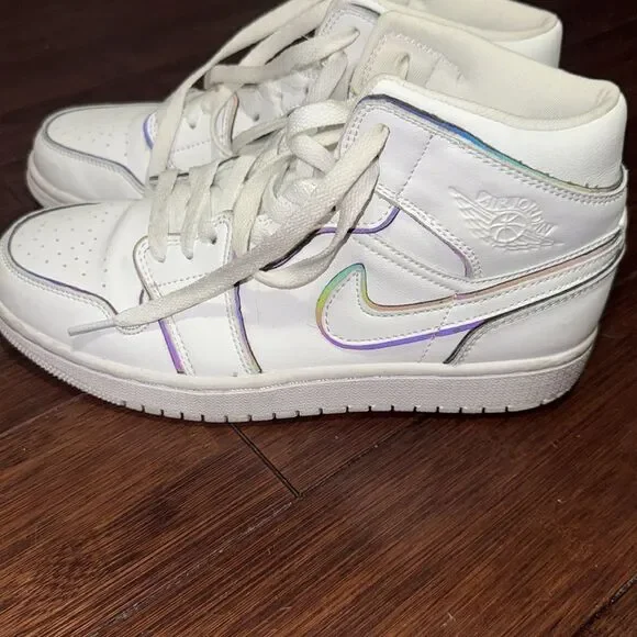 Nike Women's White Air Jordan Reflective Nike Mid Irresident Trim Size 8 - Picture 3 of 5